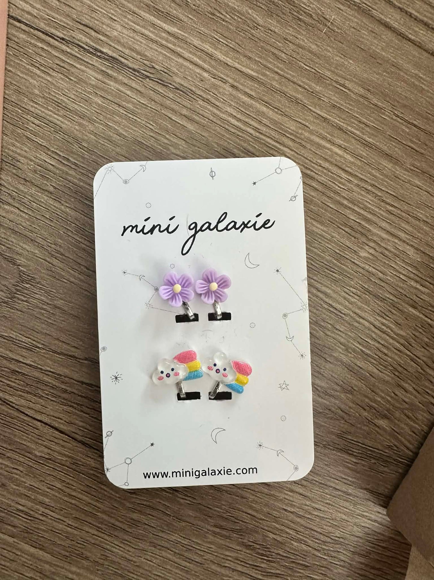 Boucles d’oreilles à clips enfant - Arc en ciel et fleurs violet