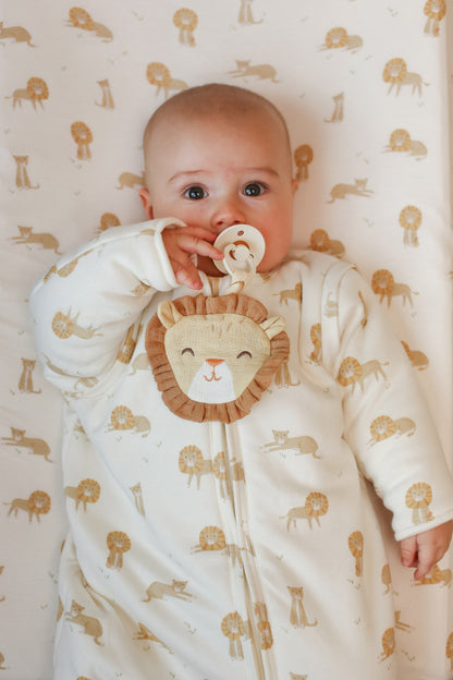 Doudou attache-tétine en gaze de coton Lion - Safari Friends