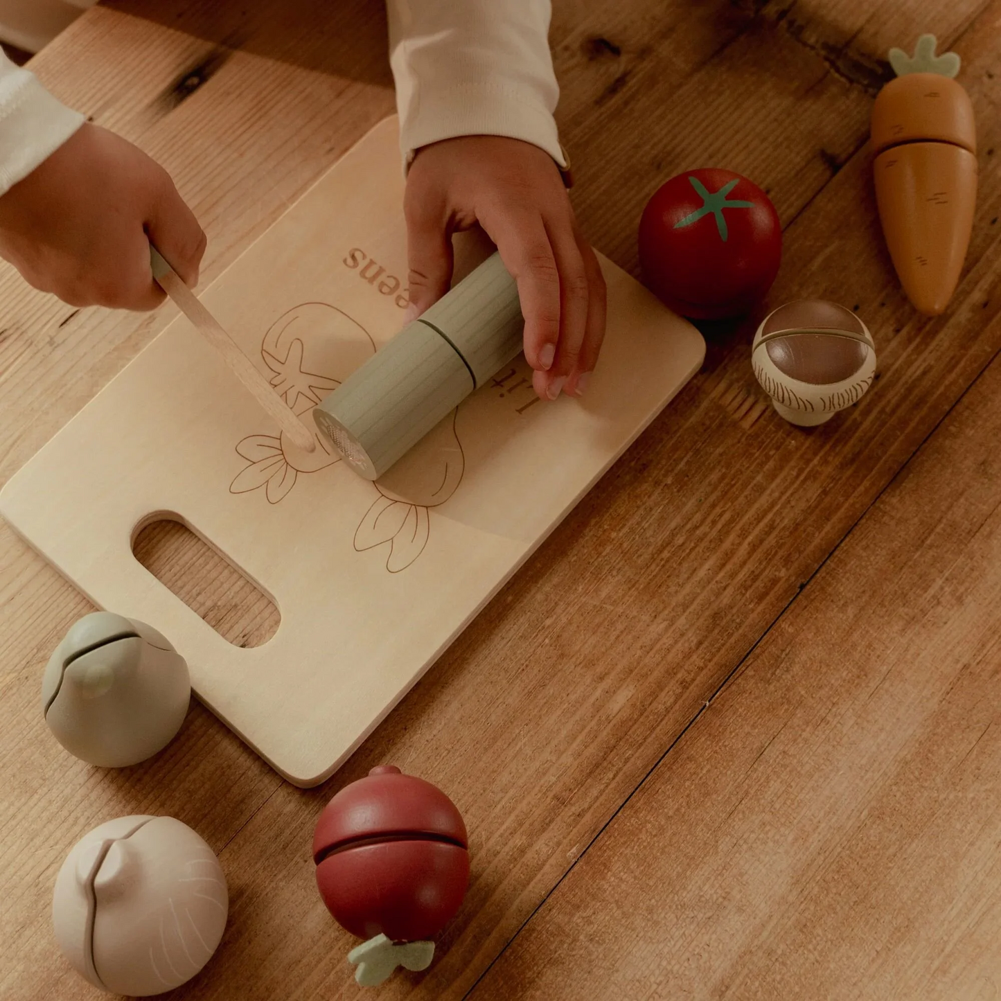 Légumes à découper en bois