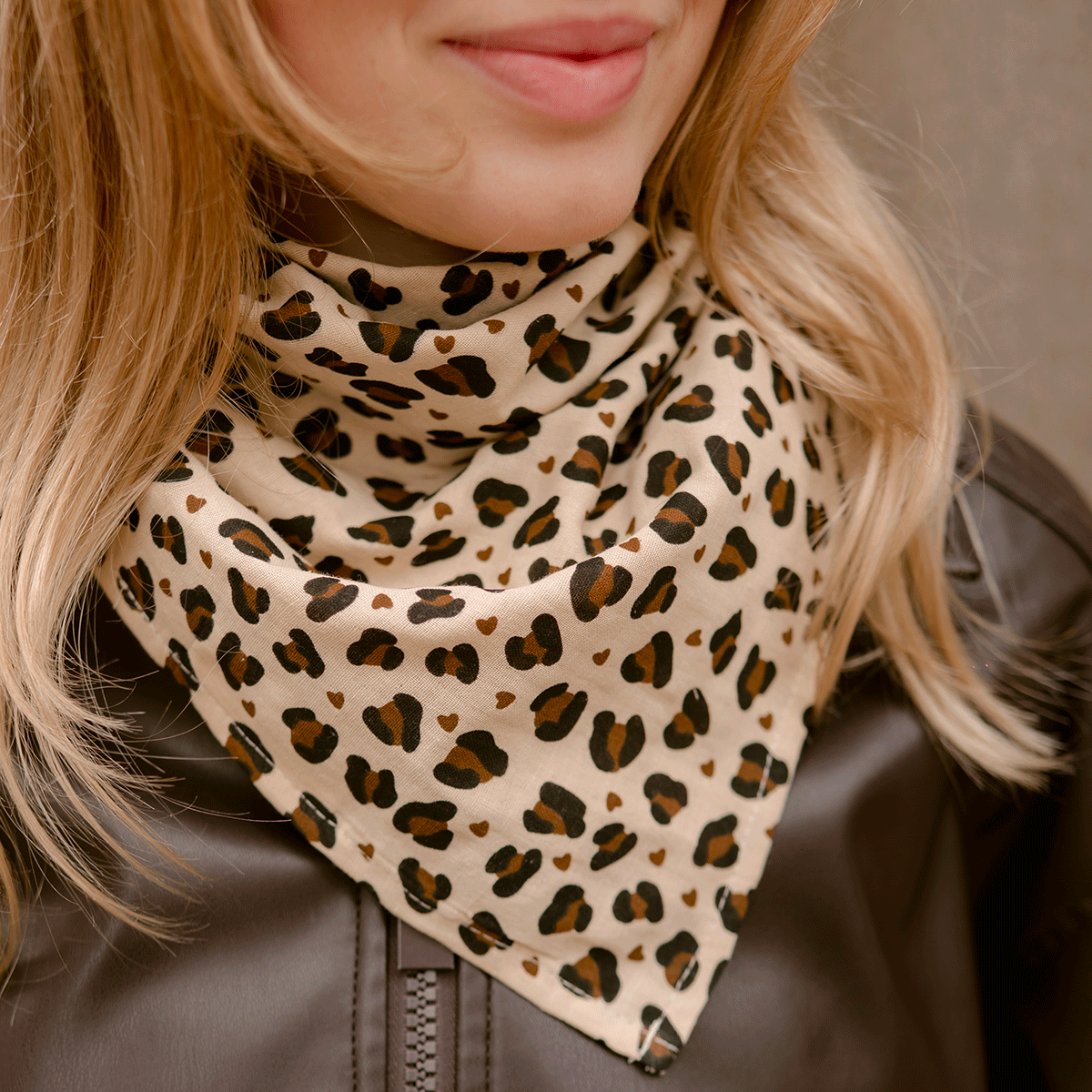 Petit Foulard - Léopard Coeur