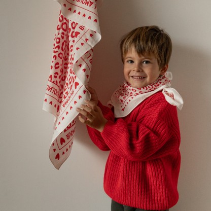 Foulard léopard 55cm fond blanc / motif rouge