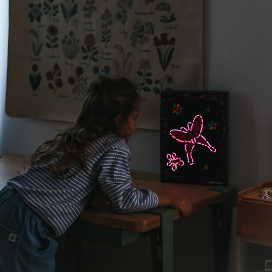 KIDYNEON - Kit pour décoration murale lumineuse contes