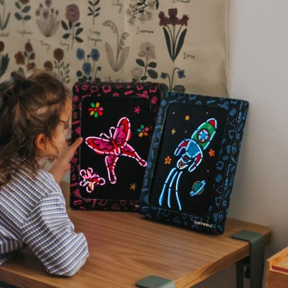 KIDYNEON - Kit pour décoration murale lumineuse contes