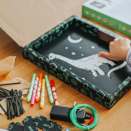 KIDYNEON - Kit pour décoration murale lumineuse dinosaures