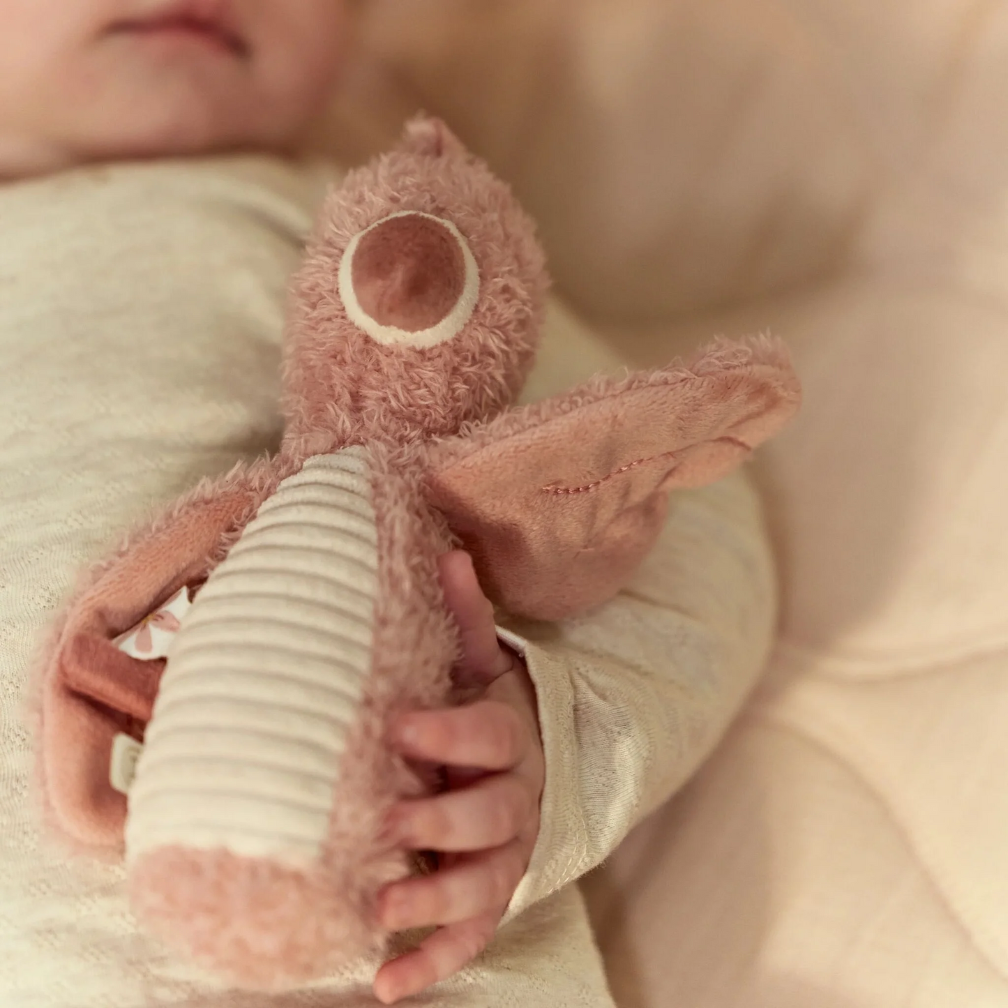 Hochet peluche Flamant rose - Safari Friends