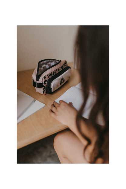 Trousse d’école Lina- sauvage Précommande 12 août