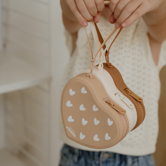 Pochette cœur en silicone - crème