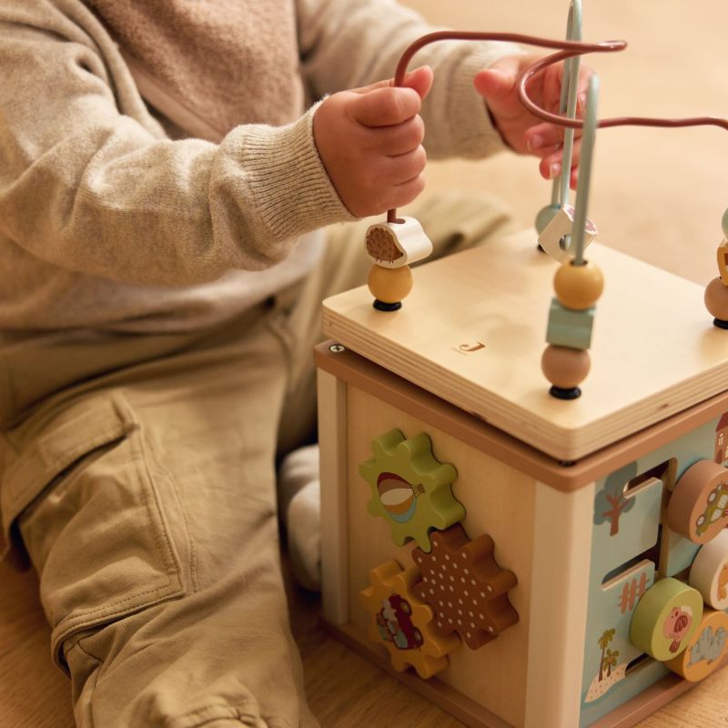 Cube d'activités en bois Jollies